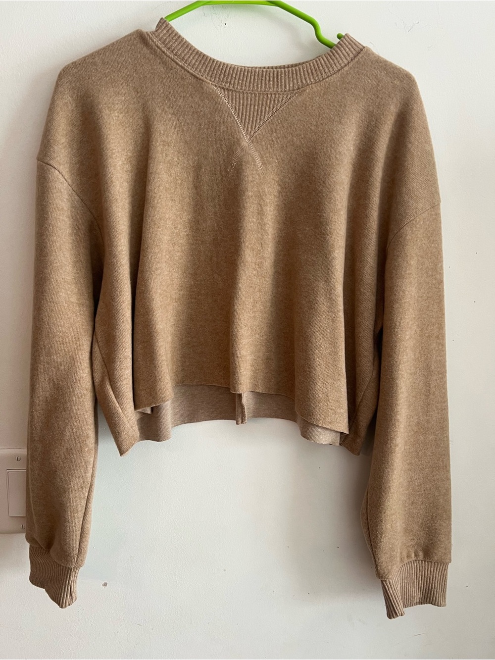 ZARA Women’s Beige Cropped Sweatshirt Crew Neck Long Sleeve Size Large L